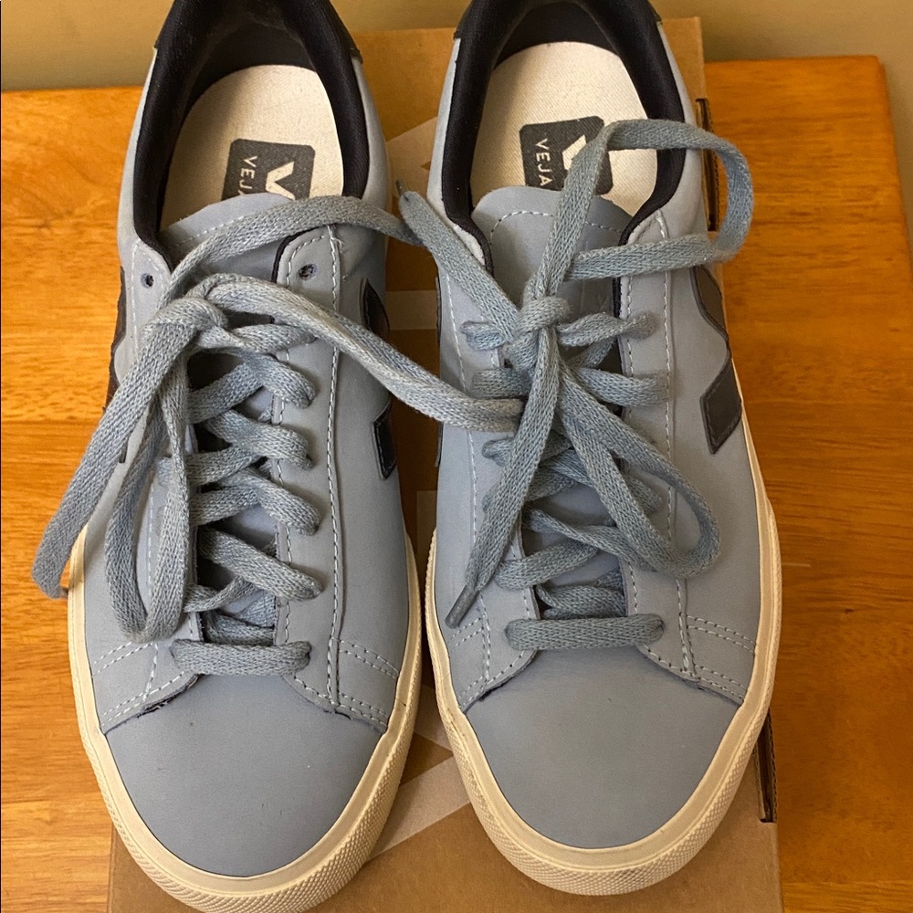 Women’s Veja Blue Nubuck Campo size 8 Sneaker - Picture 4 of 11
